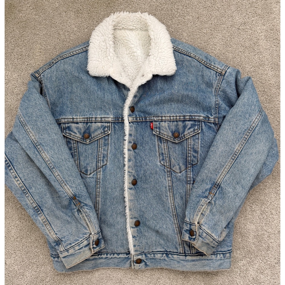 Vintage Levis Sherpa Lined Denim Trucker Jacket Made in USA Light Wash L